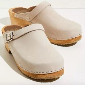 MIA Tan Mules with Wooden Sole